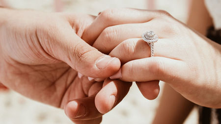 How to Keep Your Wedding Ring Safe While Traveling on Your Honeymoon