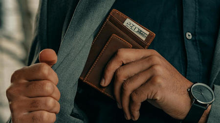 Unveiling Men's Wallet Essentials: Elevate Your Style Game