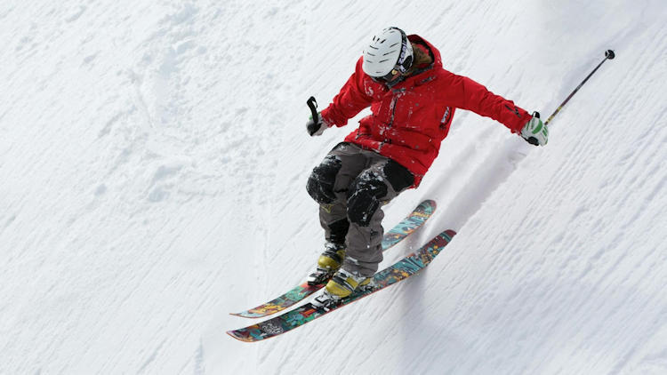 Your 2025 Packing List for Premium Ski Trips