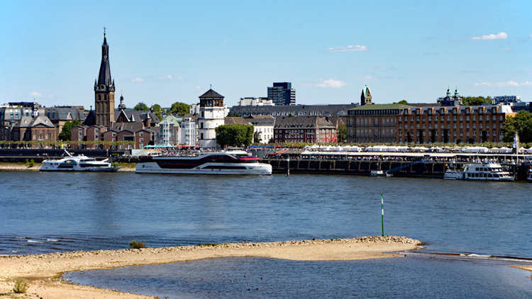 Düsseldorf Germany: City of Culture and Creativity 