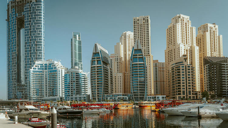 Boat for Sale in Dubai: Finding the Right One for You