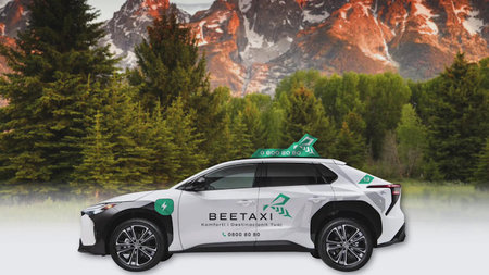 How to Book a Luxury Taxi in Albania — Why Bee Taxi is the Smartest Ride