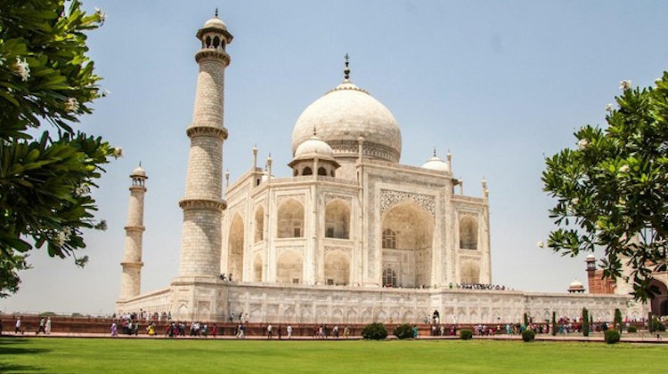 Taj Mahal Tour Packages from Delhi – Explore Agra’s Iconic Wonder in Comfort & Style