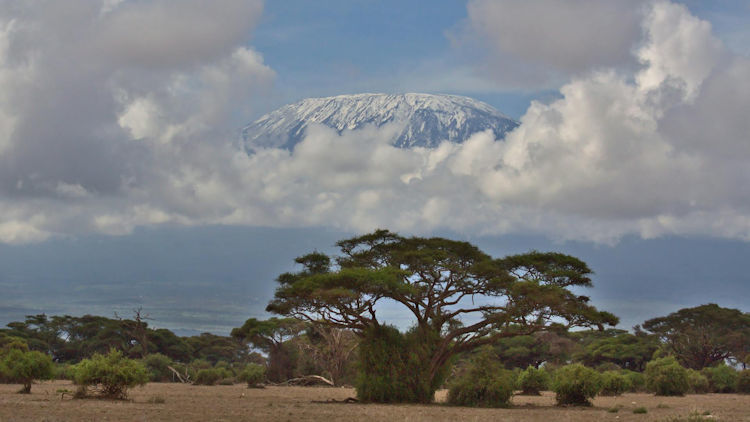 Climbing Majestic Mountains: The Ultimate Luxury Travel Experience