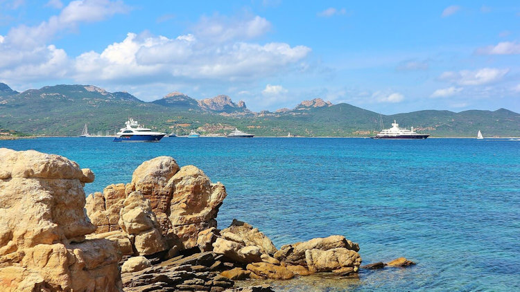 Italian Luxury Tourism Booms: Elicompany Reports Record Bookings for 2025