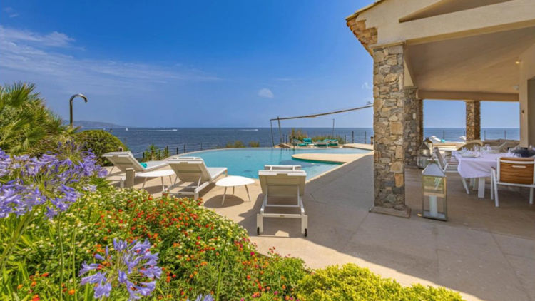 Beyond the Port: Why the Saint-Tropez Peninsula Rewards Travelers Who Stay in a Private Villa