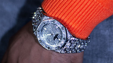 Moissanite Watch vs Diamond Watch: Which Offers Better Value?