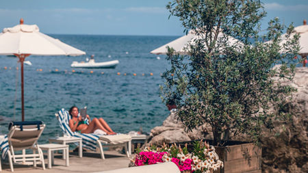 A New Corner Of Dolce Vita On The Amalfi Coast: Riva Lounge Opens At Borgo Santandrea