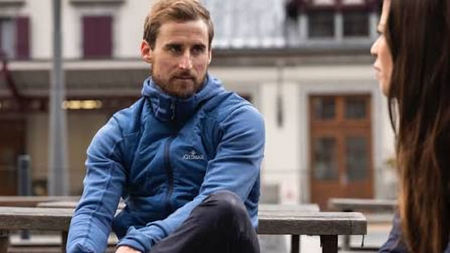 The Modern Layering System: Why Grid Fleece Is Essential for Active Cold-Weather Climbs