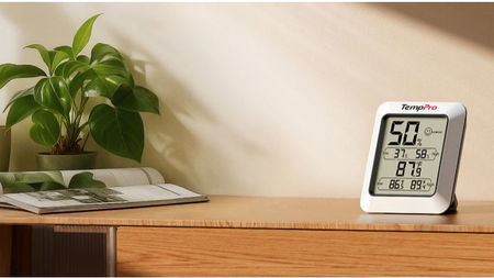 How to Check Humidity in a Hotel Room While Traveling