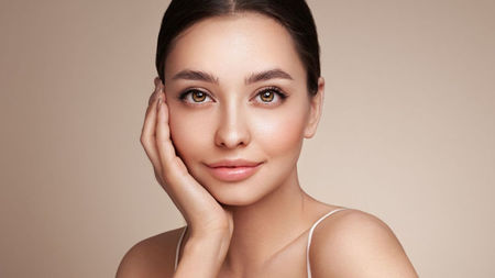 How to Create a Beautifully Edited Beauty Kit for a Luxury Escape