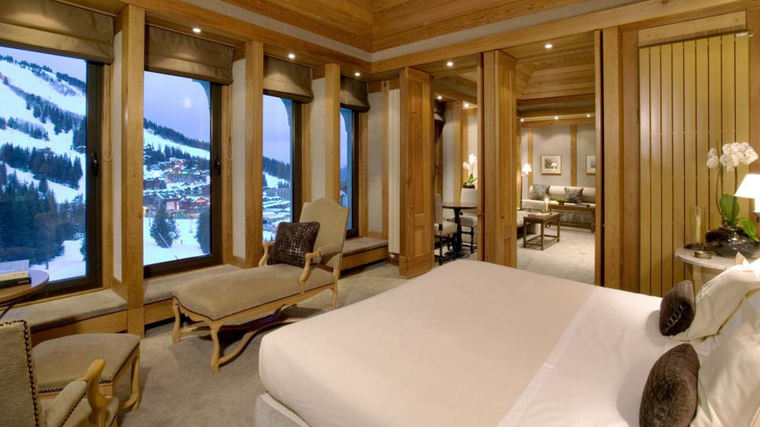 Aman Le Melezin - Courchevel 1850, France - Exclusive Luxury Ski Resort-slide-2