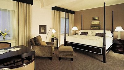 Fairmont The Queen Elizabeth - Montreal, Canada - 4 Star Luxury Hotel
