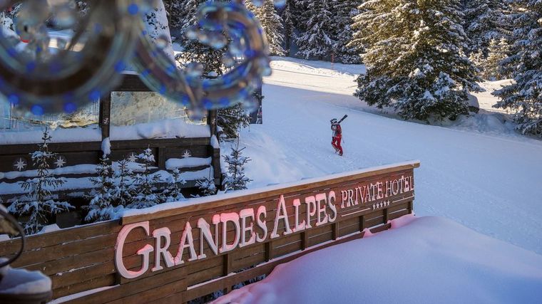 Grandes Alpes Private Hotel & Spa - Courchevel, France-slide-14