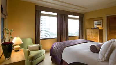 Conrad Centennial Singapore, Luxury Hotel