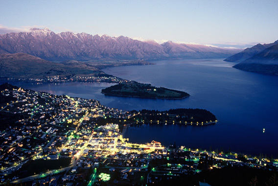 Eichardt's Private Hotel - Queenstown, New Zealand - 5 Star Boutique Luxury Hotel-slide-2