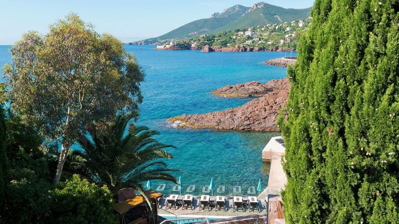 Tiara Miramar Beach Hotel & Spa - Cannes, France-slide-5