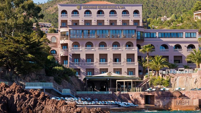 Tiara Miramar Beach Hotel & Spa - Cannes, France-slide-9