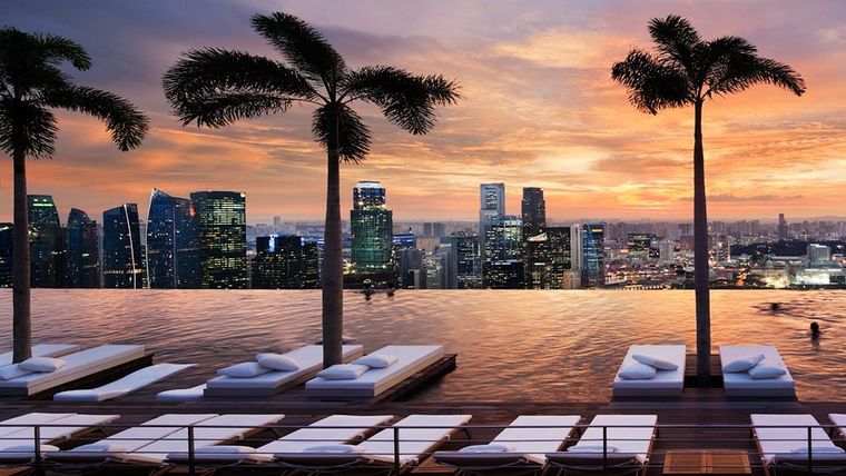 Marina Bay Sands In Singapore Offers A Luxurious Experience