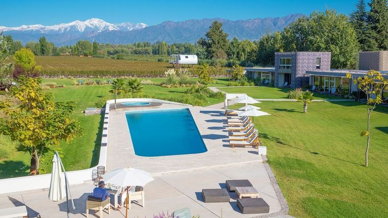 Entre Cielos - Mendoza, Argentina - Luxury Wine Hotel-slide-2