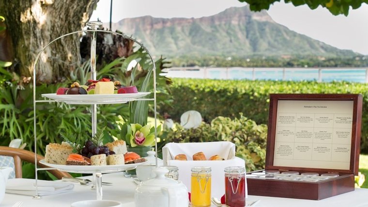 Halekulani - Honolulu, Oahu, Hawaii - 5 Star Luxury Resort Hotel-slide-12