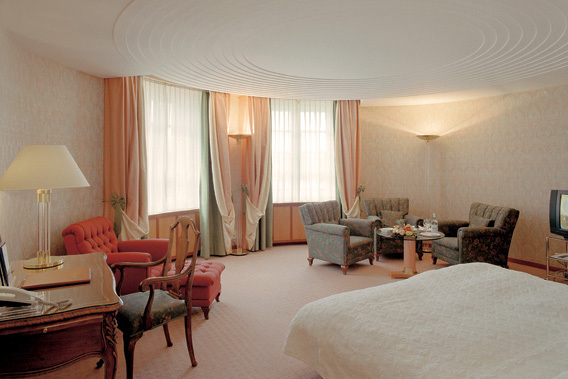 Suvretta House - St. Moritz, Switzerland - 5 Star Luxury Hotel-slide-8