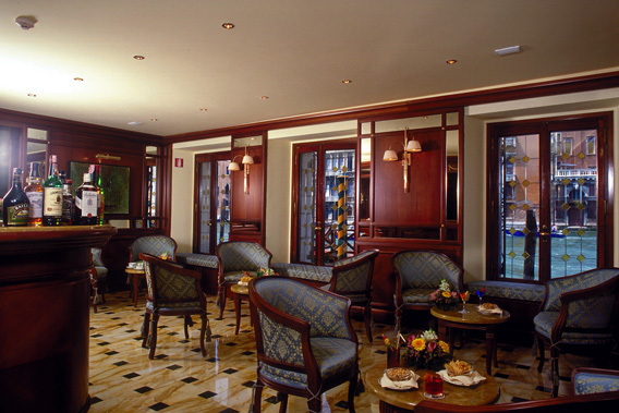 Palazzo Sant'Angelo sul Canal Grande - Venice, Italy - 4 Star Luxury Hotel-slide-8