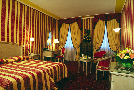 Palazzo Sant'Angelo sul Canal Grande - Venice, Italy - 4 Star Luxury Hotel-slide-5