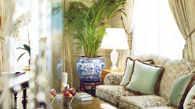 Raffles Hotel Singapore - 5 Star Luxury Hotel