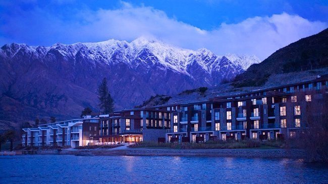Hilton Queenstown Resort & Spa, New Zealand Luxury Hotel-slide-1