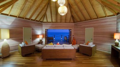 Mirihi Island Resort - Maldives Luxury Hotel