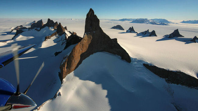 White Desert - Antarctica - Luxury Camp-slide-1