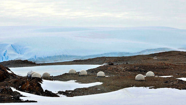 White Desert - Antarctica - Luxury Camp-slide-3