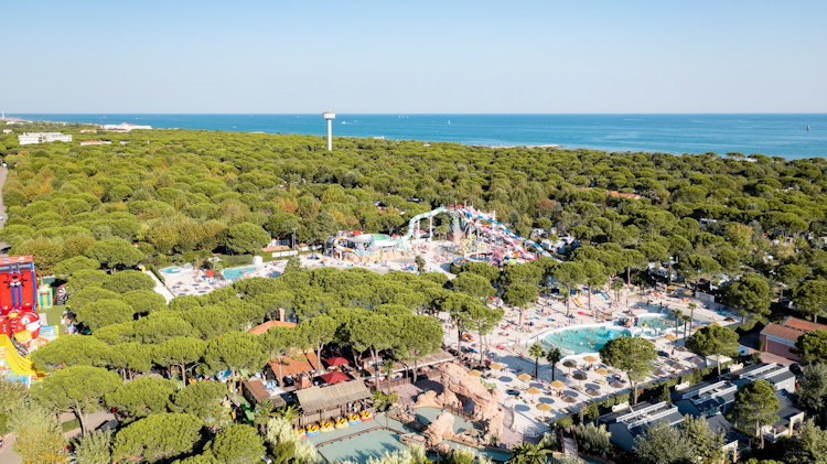 Luxury Camp - Italy - On the beach a half hour from Venice's historic center-slide-13
