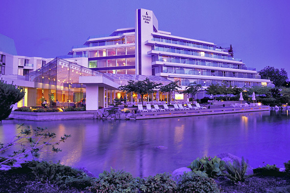 Inn at Laurel Point - Victoria, British Columbia, Canada - 4 Star Luxury Hotel-slide-3