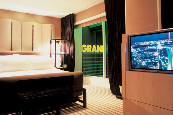SKYLOFTS at MGM Grand, Las Vegas 5 Star Luxury Hotel-slide-14