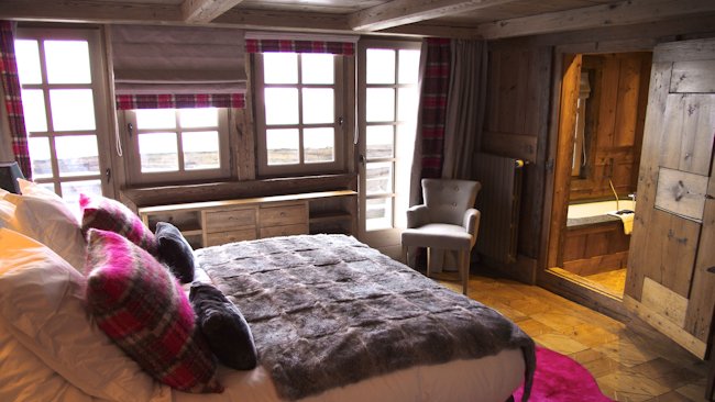 La Ferme des Petites Frasses bedroom