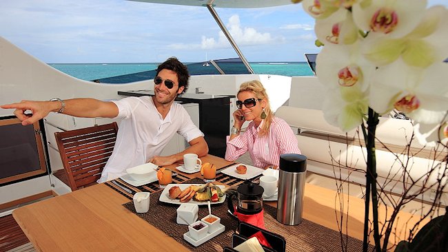 luxury yacht charter