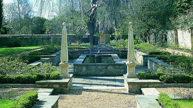 Bath Priory Hotel Italian garden