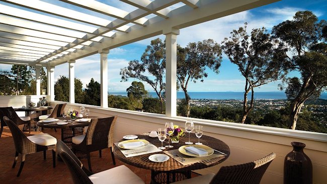 El Encanto dining