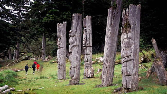 Haida Gwaii totem poles