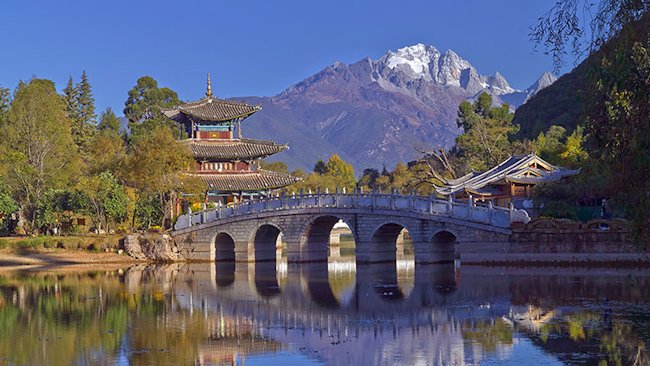 Lijiang Black Dragon Lake