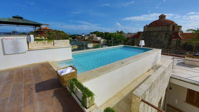 Billini Hotel rooftop pool