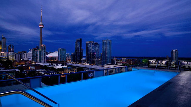 Thompson Toronto rooftop pool