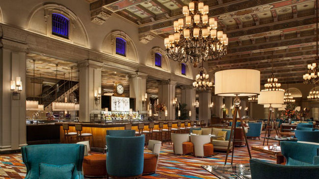 The Breakers bar