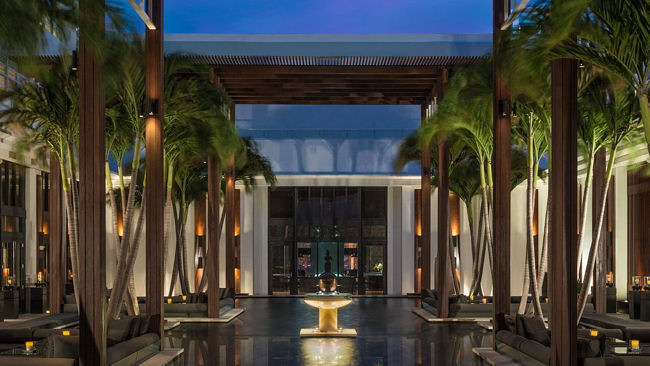 The Setai courtyard