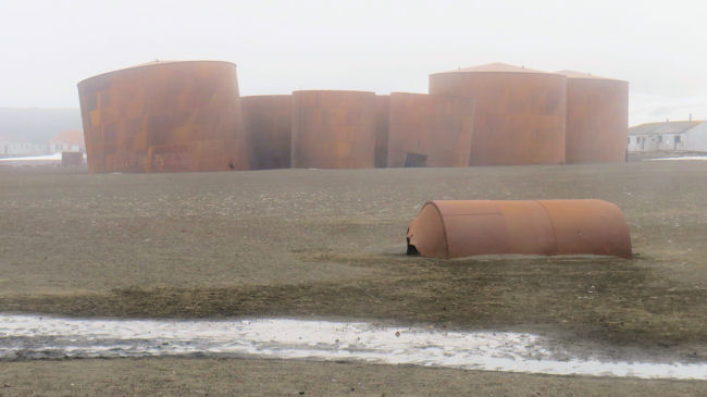 Whalers Bay storage containers