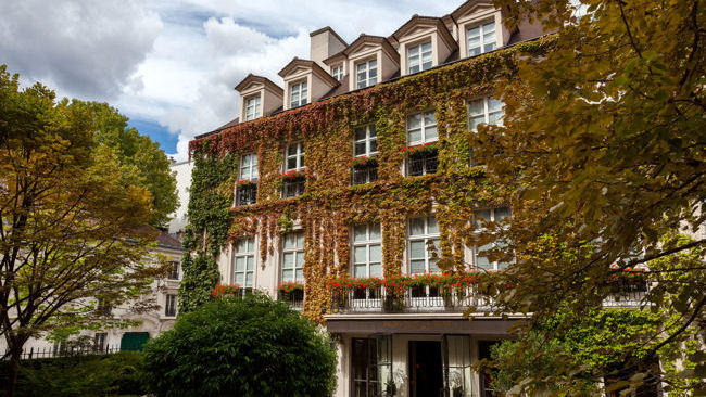 Le Pavillon de la Reine, Paris