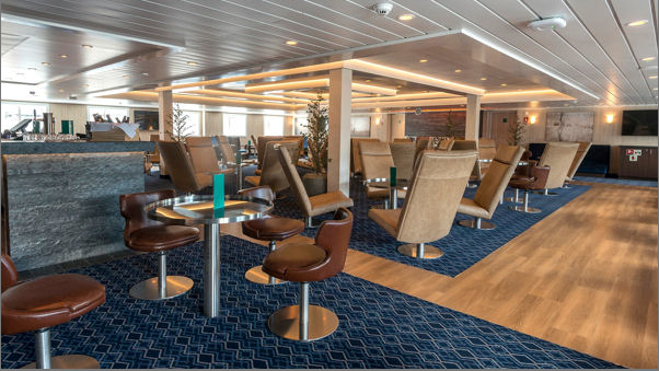 MS Spitsbergen lounge