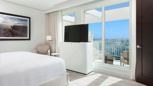 San Juan Marriott Executive Suite Bedroom with TV